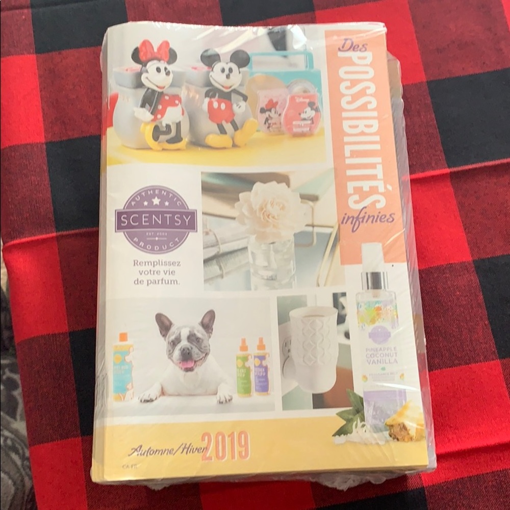 Scentsy catalogs in French
